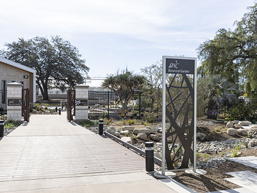Entrance of the South Bay Botanic Garden Entrance of the South Bay Botanic Garden